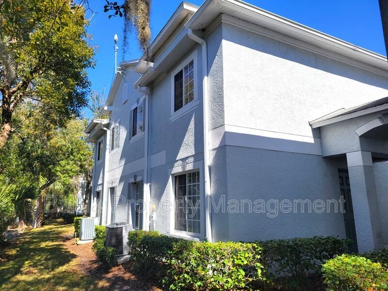 4053 Dolphin Dr - Photo 2 of 23