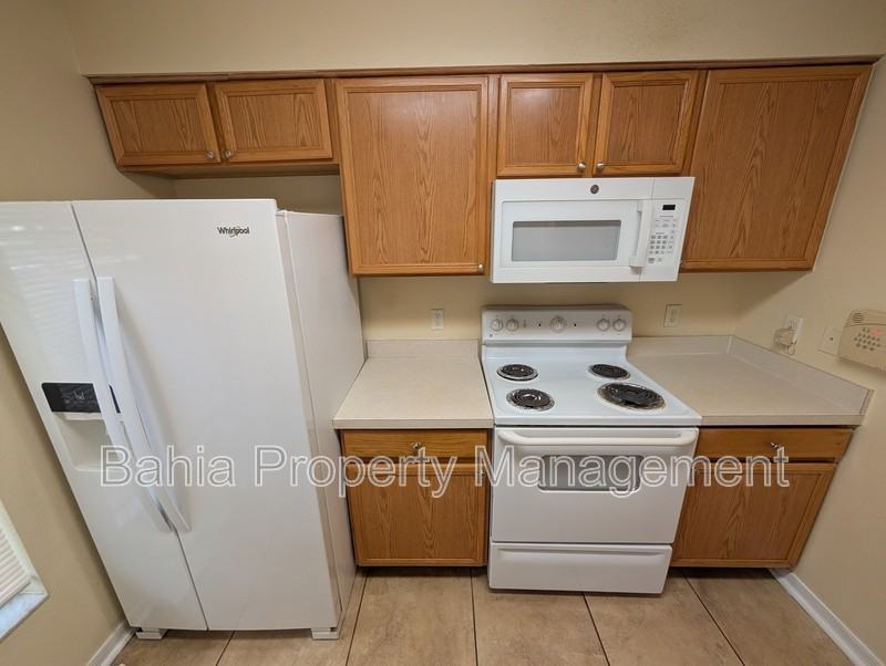 4053 Dolphin Dr - Photo 6 of 23
