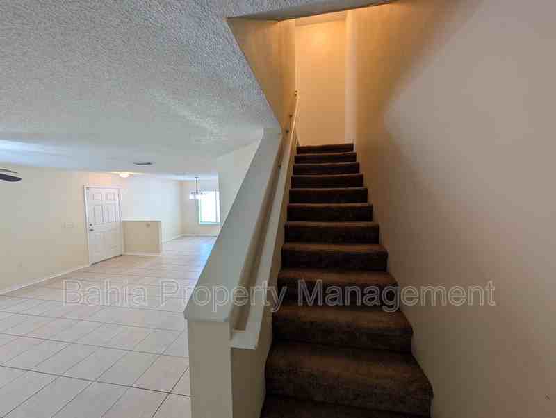 4053 Dolphin Dr - Photo 7 of 23