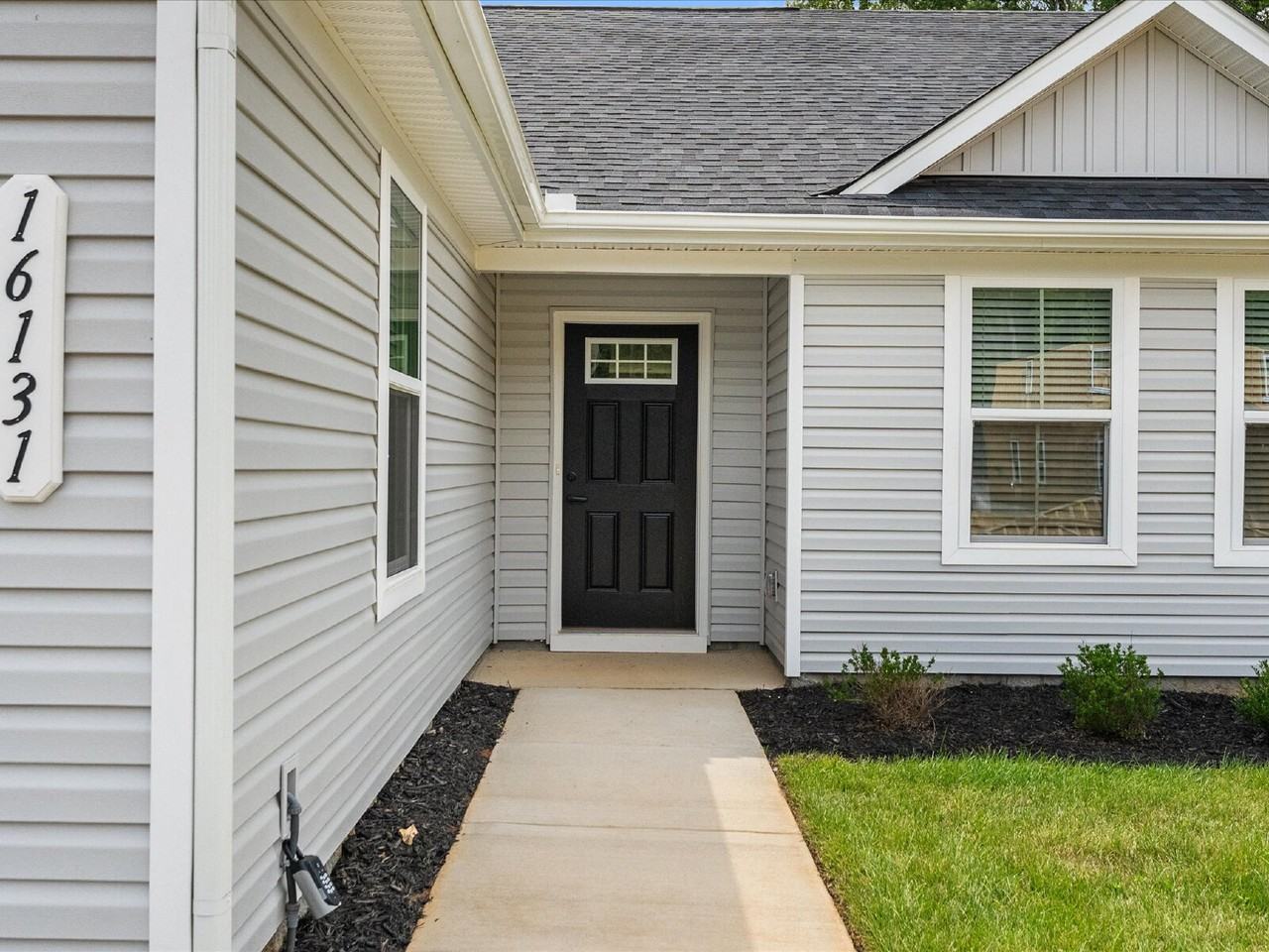 16131 Wildflower Place - Photo 4 of 35