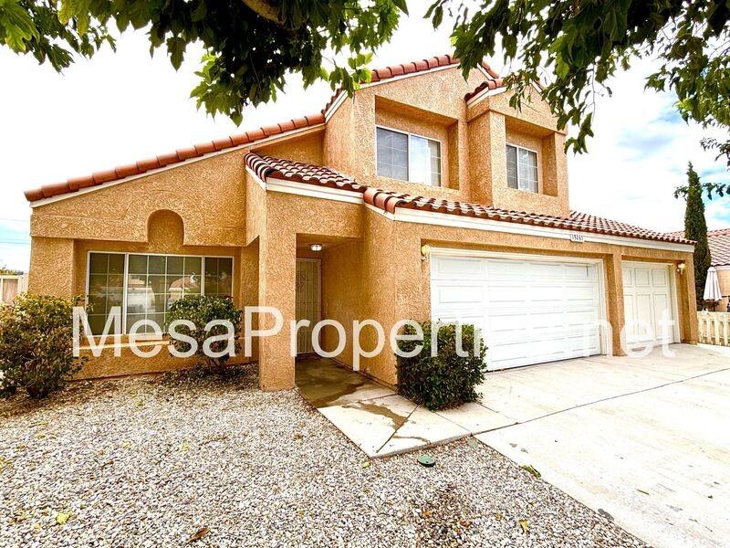 15261 San Jose Dr - Photo 2 of 37