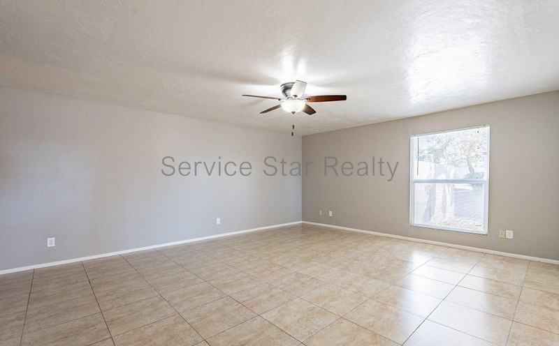 15411 N 2nd Pl - Photo 3 of 24
