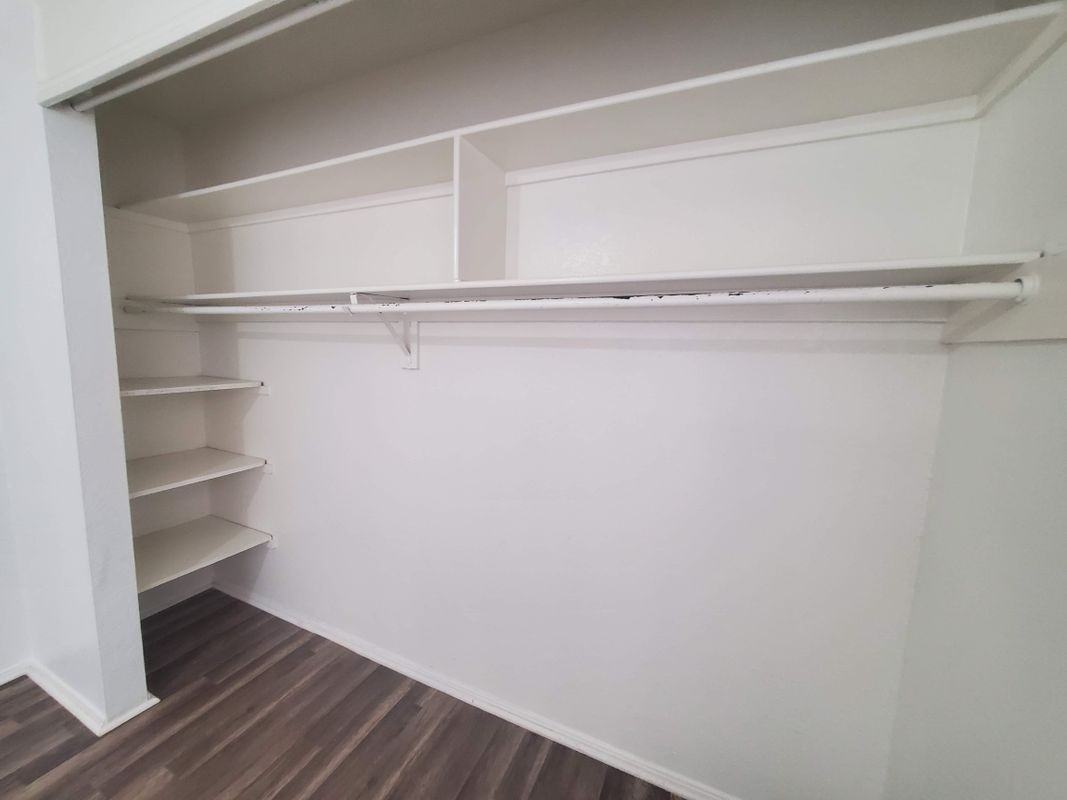 320 Tennessee St Se ##11 - Photo 6 of 9