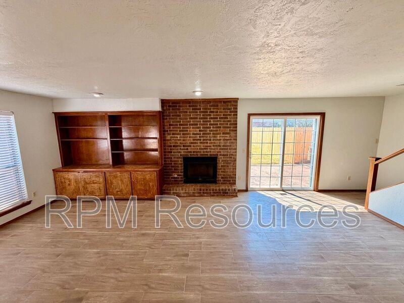 6012 Gaelic Glen Dr - Photo 5 of 24