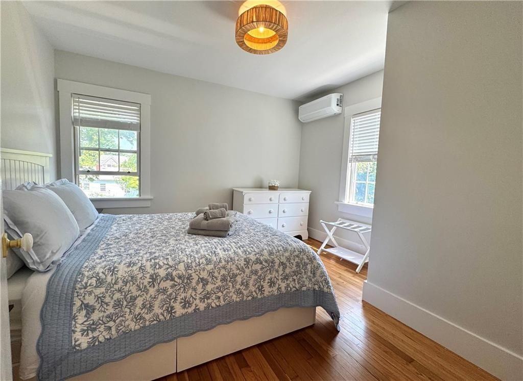 19 Walnut St ##4 - Photo 5 of 12