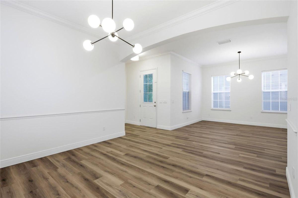 912 Waterside Dr ##4/3 - Photo 4 of 21