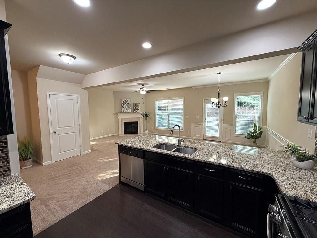 2568 Village Park Bnd - Photo 2 of 13