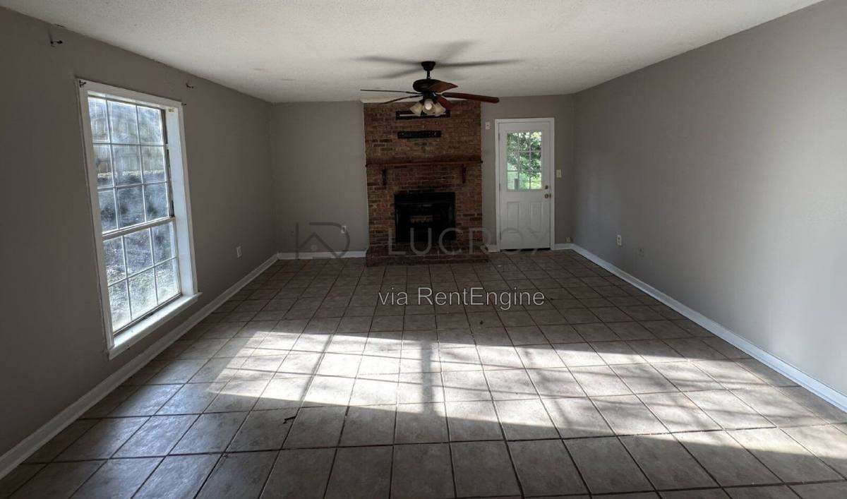 102 Briarmeade Dr #A - Photo 2 of 10