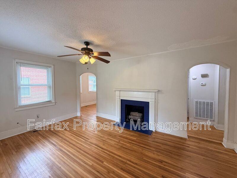 506 E Club Blvd - Photo 2 of 8
