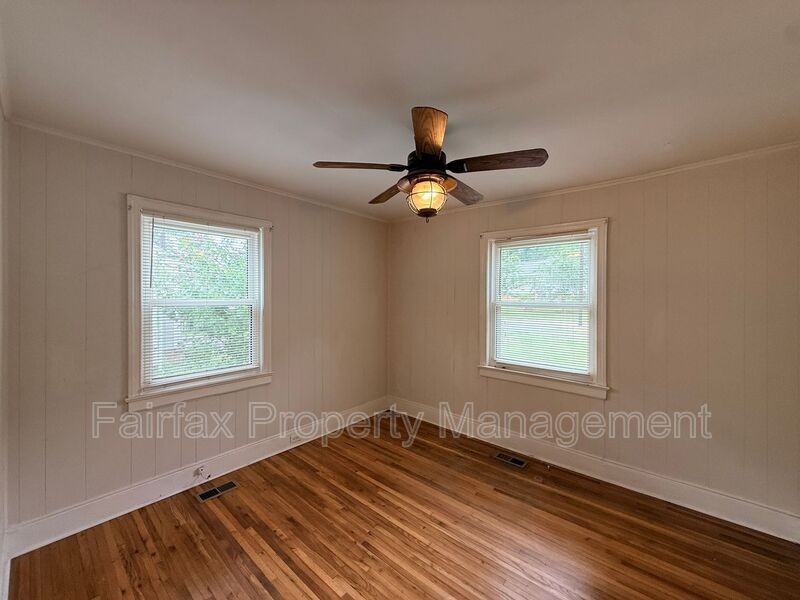 506 E Club Blvd - Photo 7 of 8