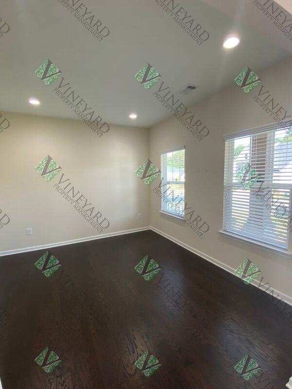 4530 Seacliff Ct - Photo 6 of 50