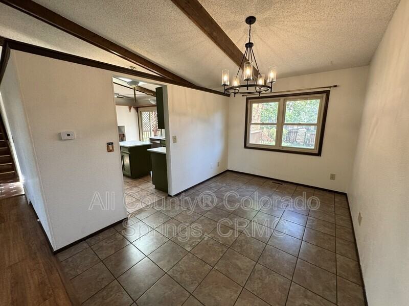 4055 Thundercloud Dr - Photo 4 of 36