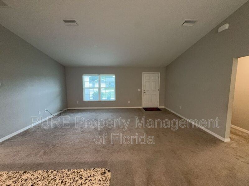 1677 Ne 161st Pl - Photo 4 of 47