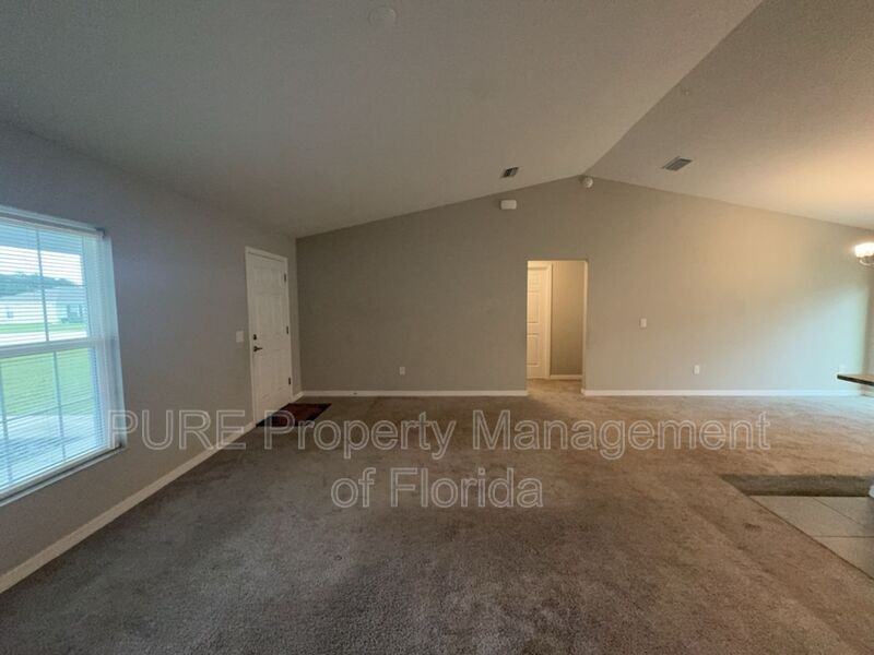 1677 Ne 161st Pl - Photo 6 of 47