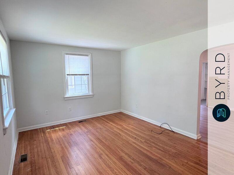 6515 Stuart Ave - Photo 3 of 26