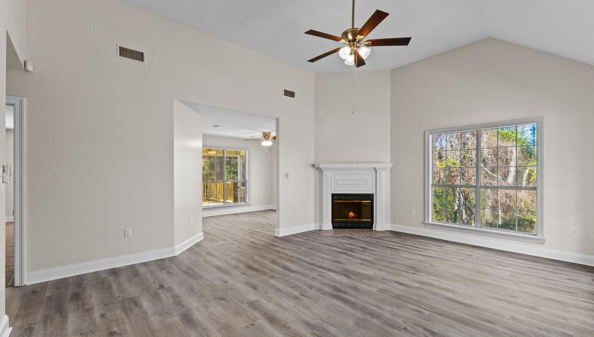26 Creekside - Photo 2 of 15