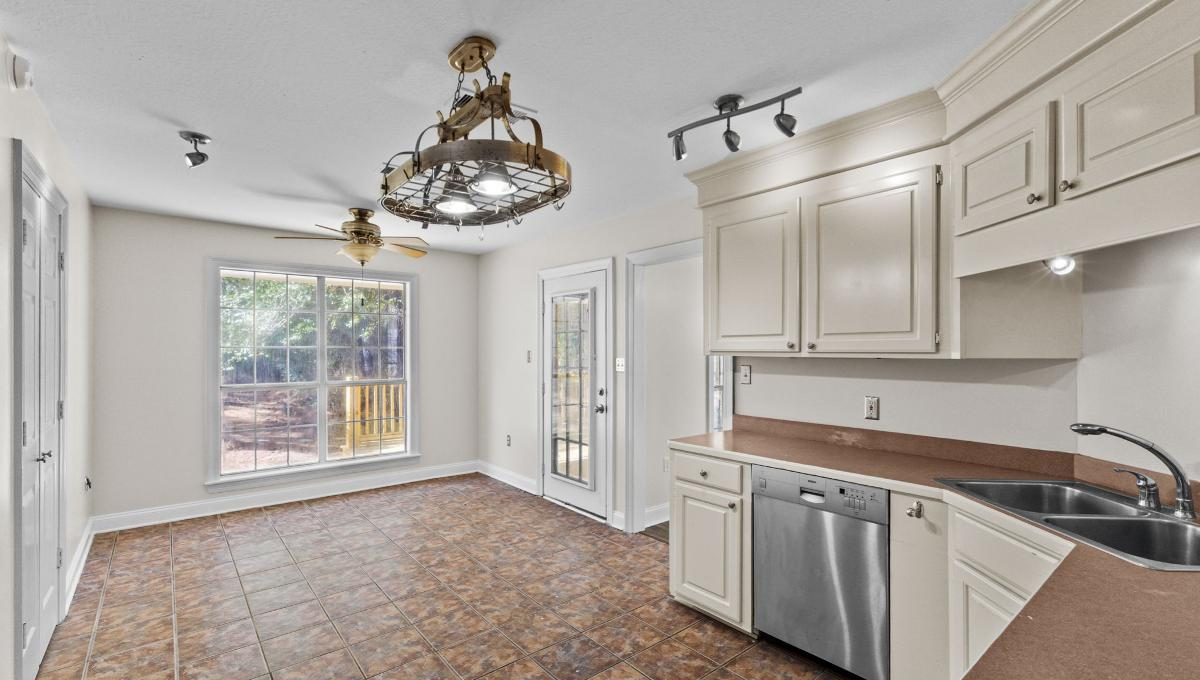 26 Creekside - Photo 7 of 15