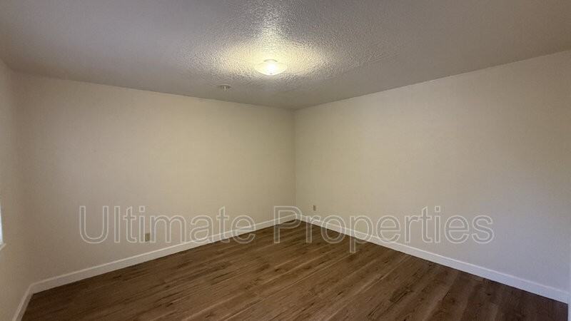 5814 W Gelding Dr - Photo 7 of 14