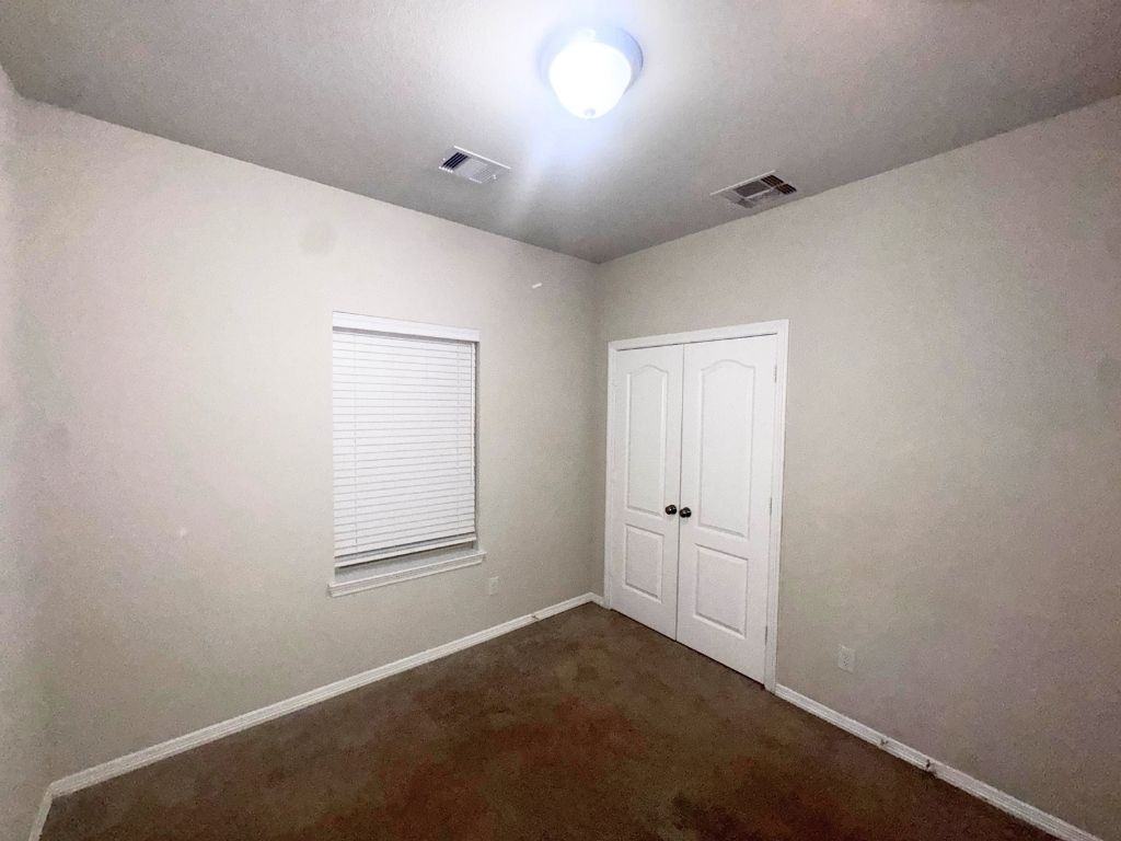 25734 Boxwood Hedge Ln - Photo 4 of 12