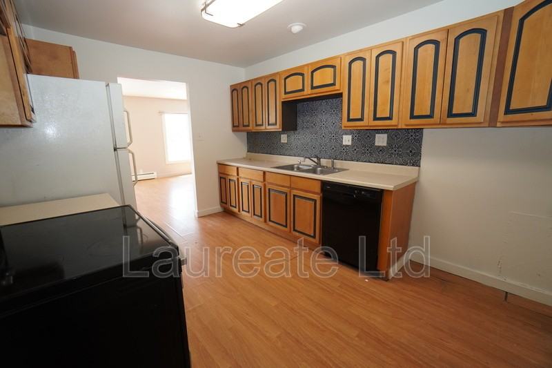 1345 Quitman St #B - Photo 7 of 12