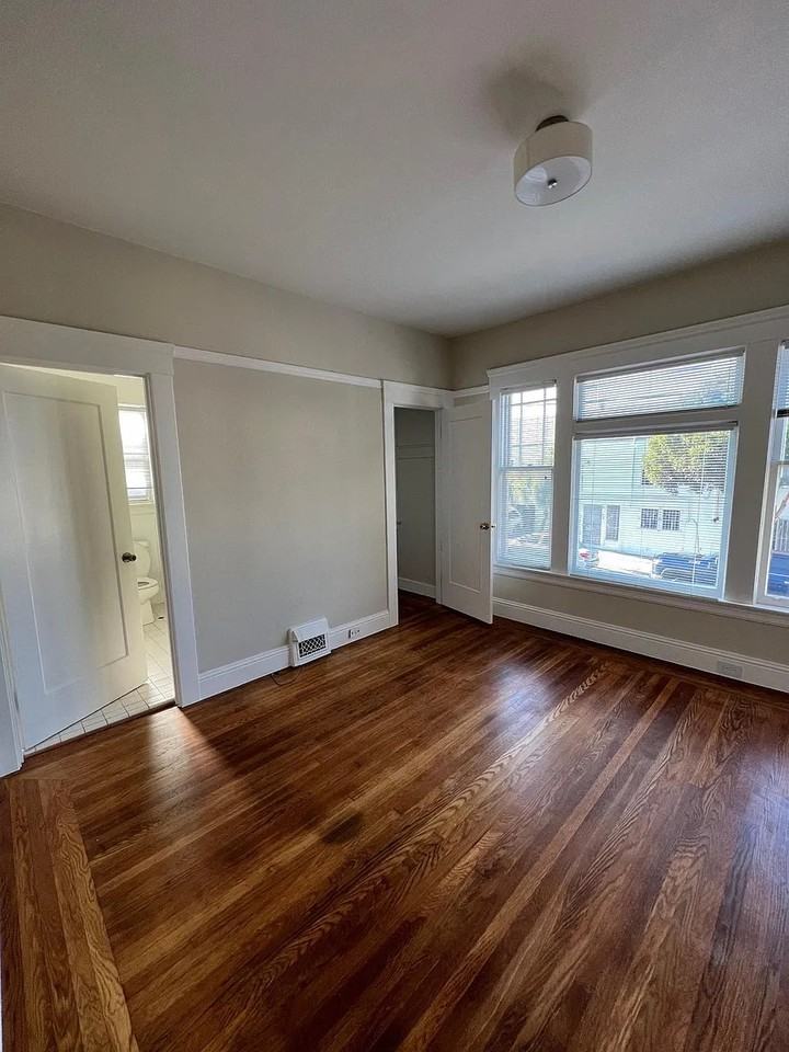 500 Templeton Ave #2 - Photo 5 of 17