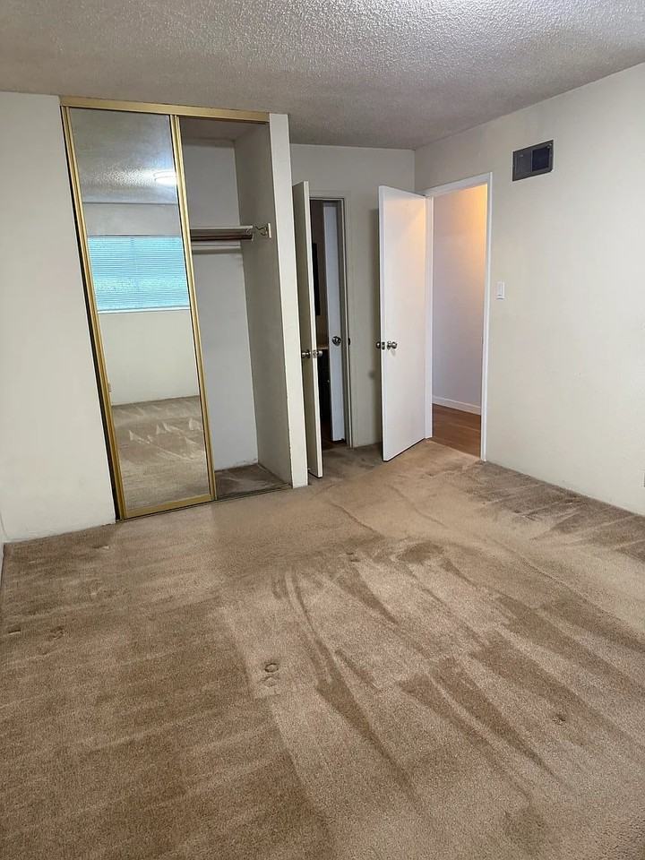 393 E Moltke St - Photo 7 of 27