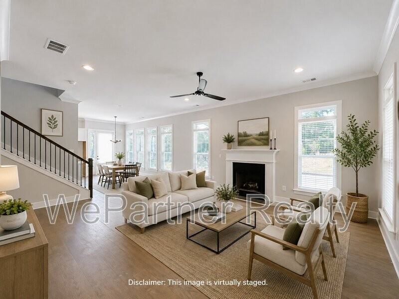 1085 Adam Cir - Photo 4 of 31