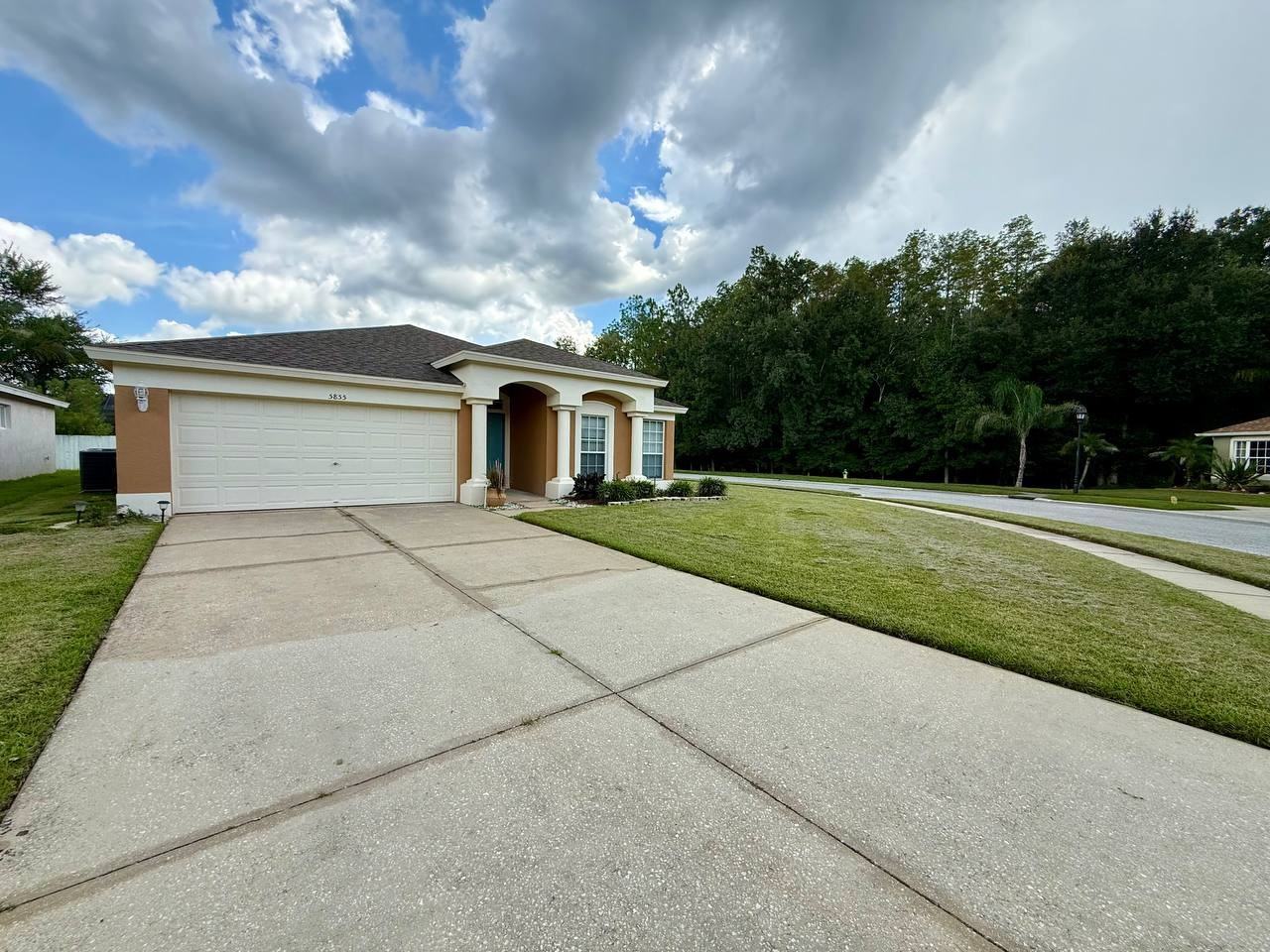 5855 Count Turf Ln - Photo 2 of 40