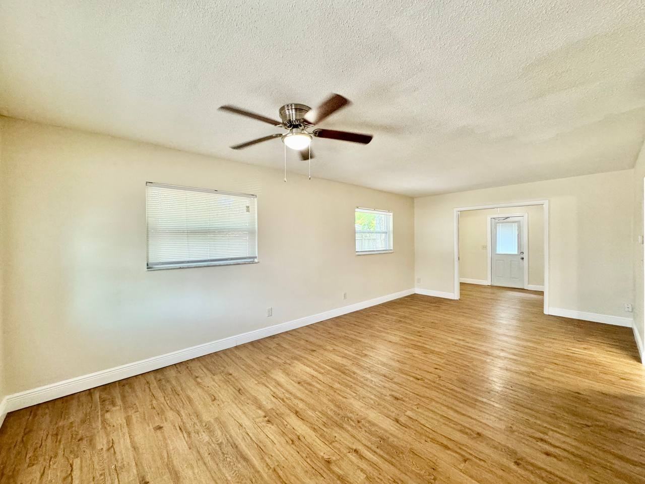 865 Trotter Rd - Photo 3 of 20