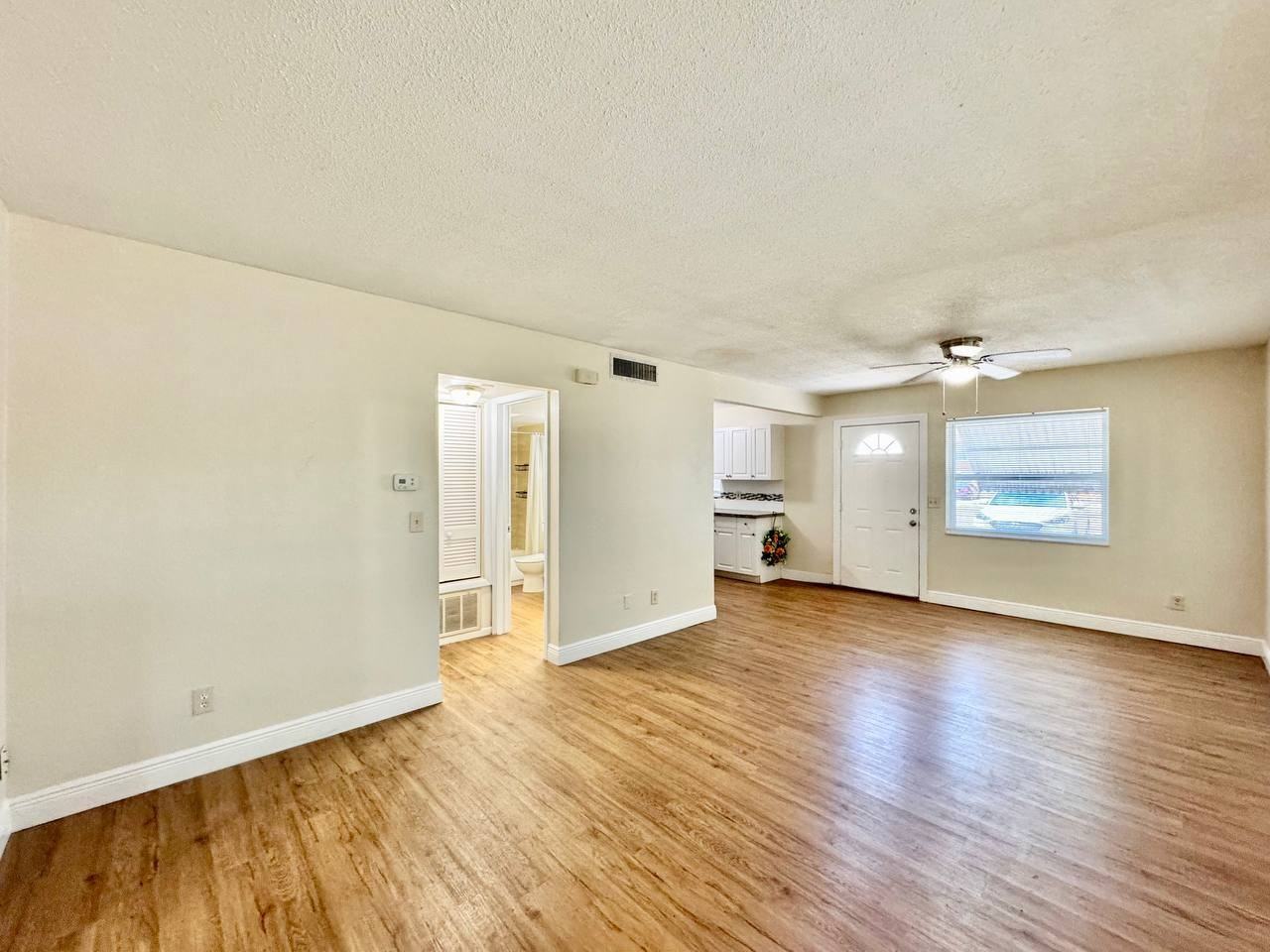 865 Trotter Rd - Photo 5 of 20