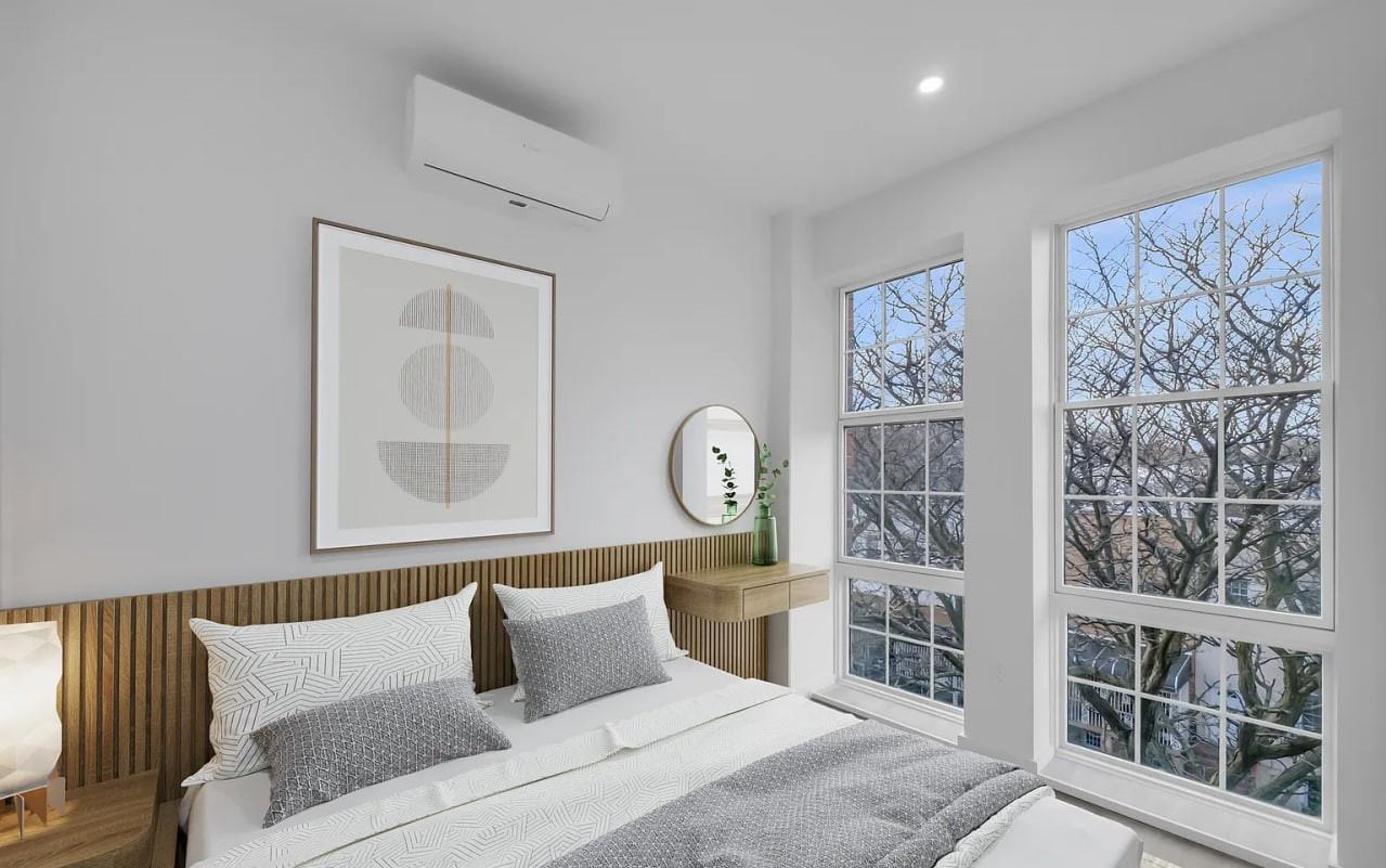 124 Weirfield St - Photo 2 of 4