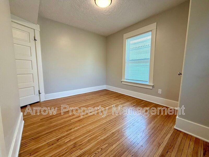 2727 P St #3 - Photo 7 of 13