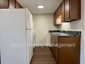 2338 Lynn St - Photo 1 of 1