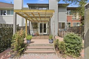 featured image of 20469 Waters Point Ln