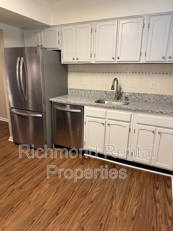 1699 Heritage Hill Dr - Photo 3 of 17