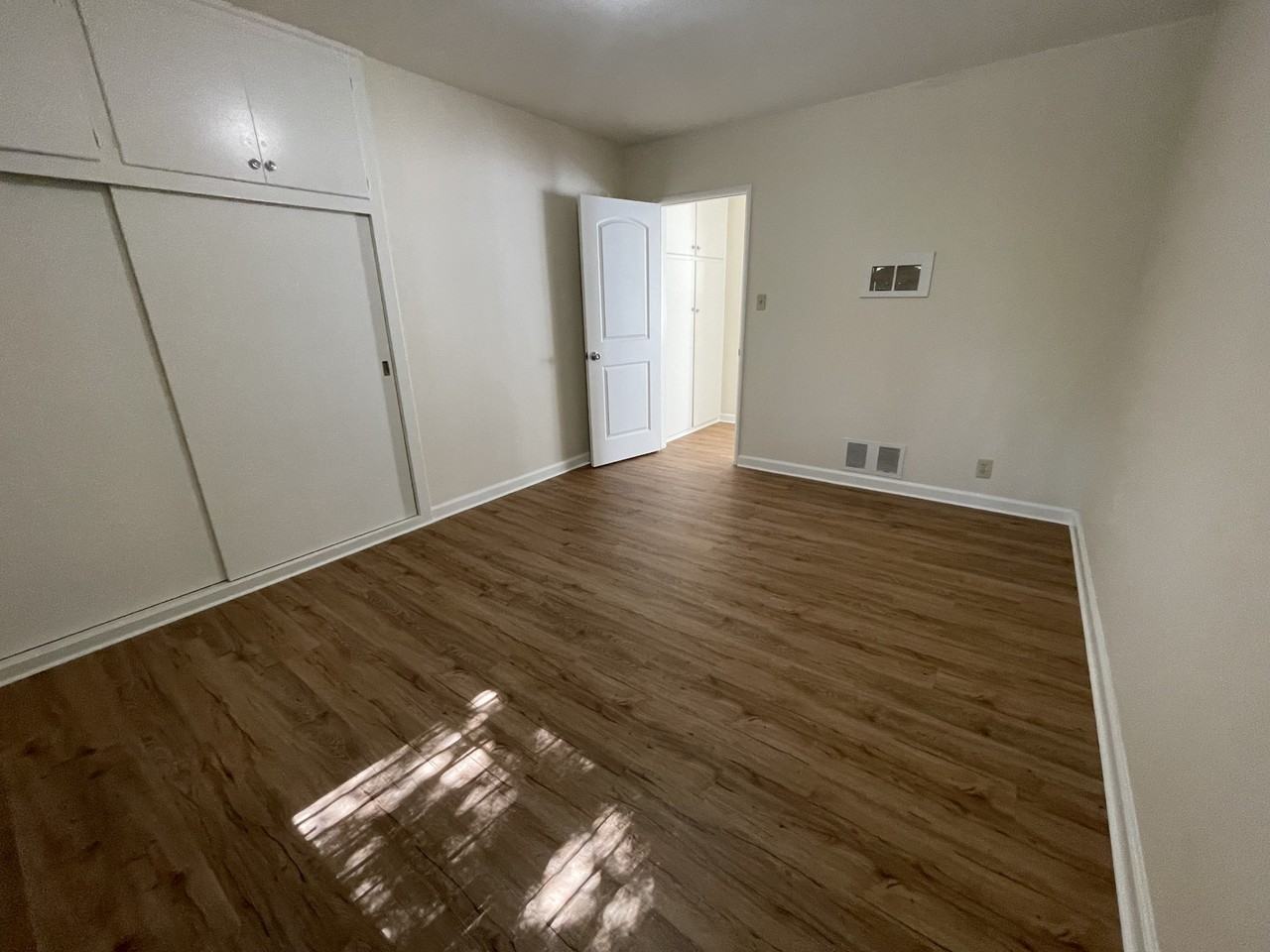 1114 E Wilson Ave #11 - Photo 6 of 9