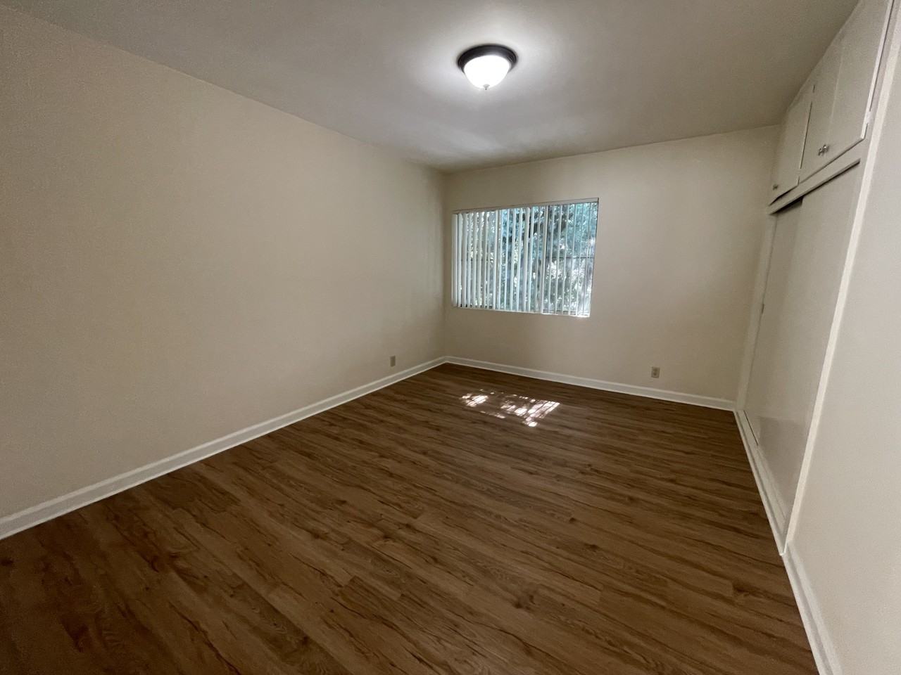 1114 E Wilson Ave #11 - Photo 7 of 9