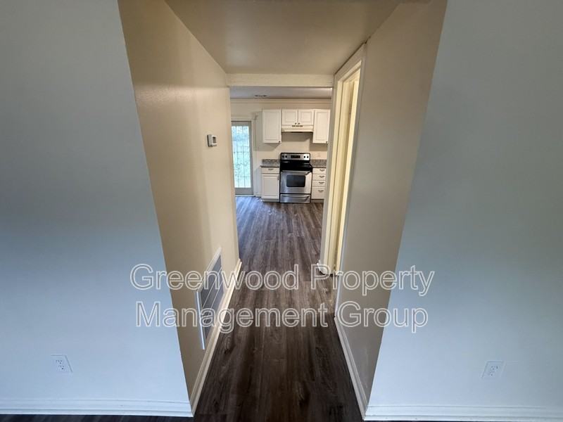 5745 Bramblegate Rd #1UNITA - Photo 4 of 12
