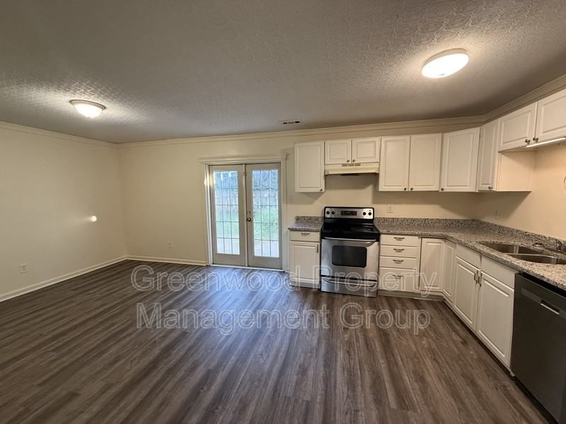 5745 Bramblegate Rd #1UNITA - Photo 5 of 12