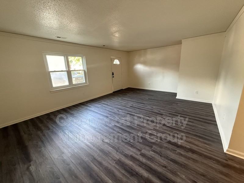 5745 Bramblegate Rd #1UNITA - Photo 7 of 12