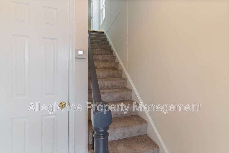 1506B Mount Vernon Ave - Photo 4 of 24