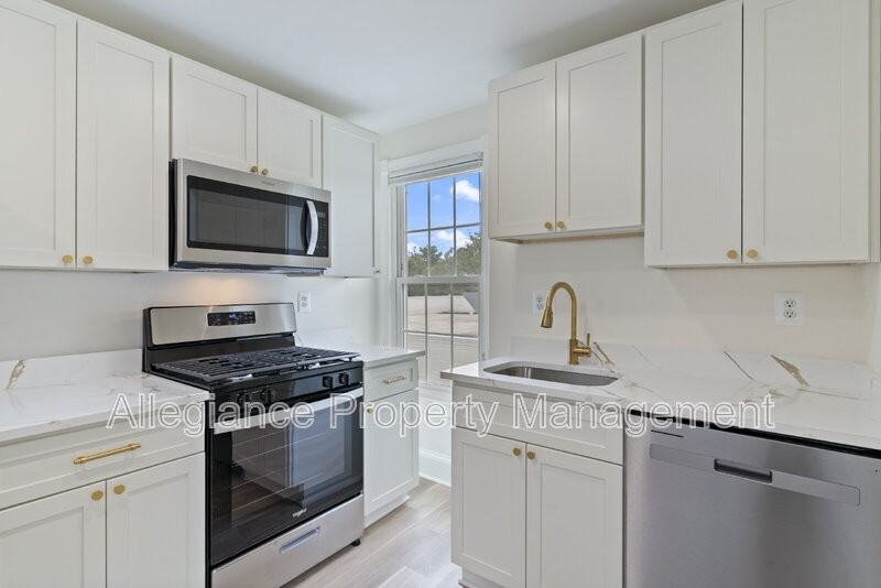 1506B Mount Vernon Ave - Photo 7 of 24