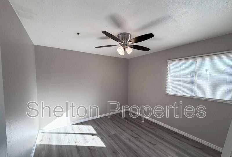 6301 W Earll Dr - Photo 6 of 18