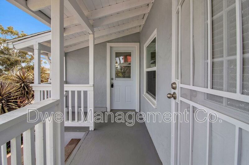 8075 Lemon Ave - Photo 2 of 17