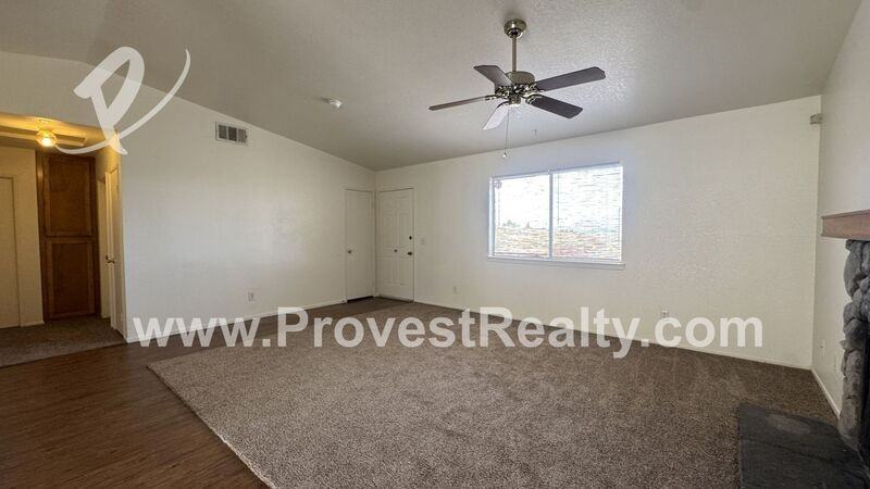 8821 Joshua St - Photo 5 of 27