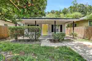 featured image of 2051 Yulee St