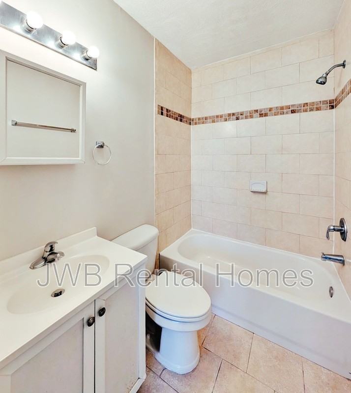 3045 Belair Rd S - Photo 7 of 16