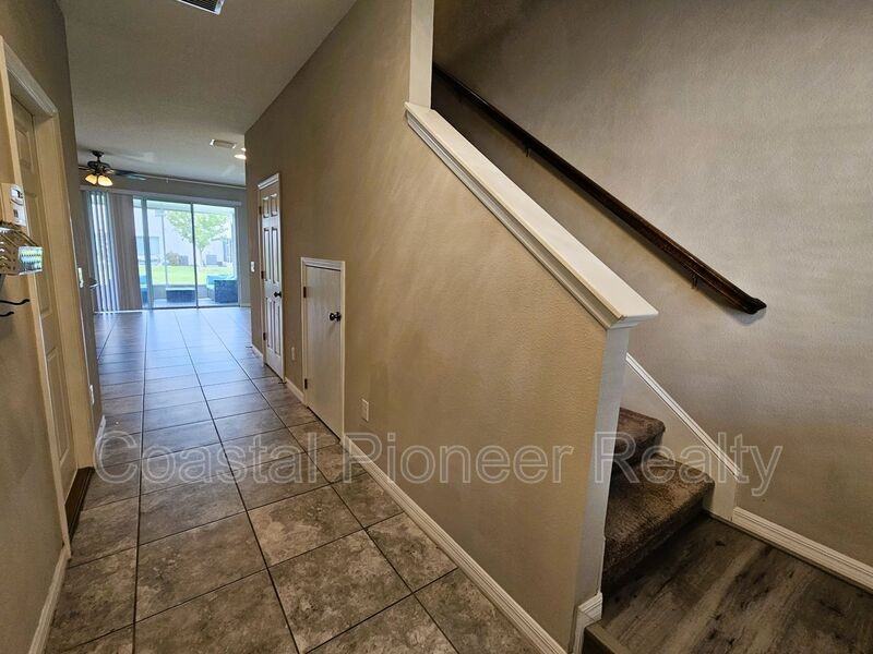 7115 Grand Elm Dr - Photo 5 of 37
