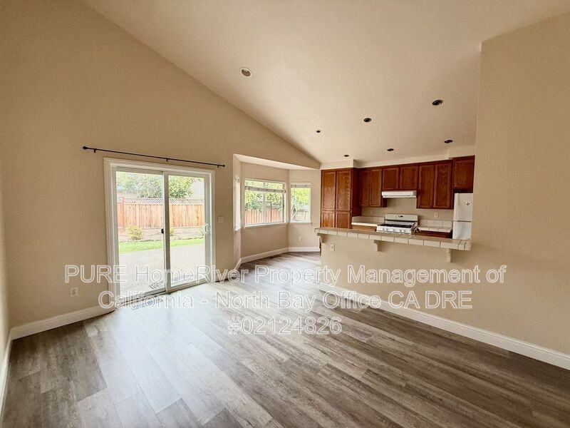 8878 Lebec Ln - Photo 5 of 14