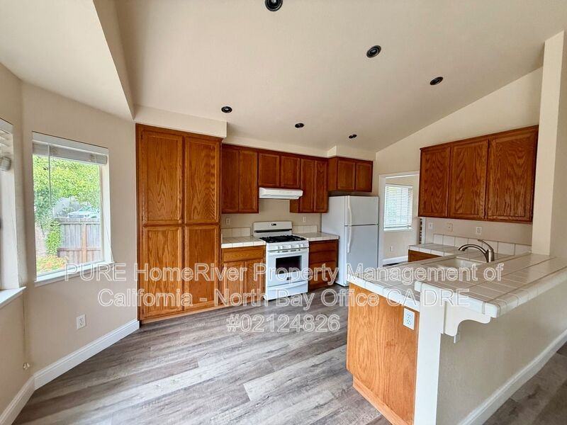 8878 Lebec Ln - Photo 6 of 14